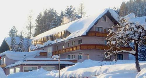 Hotel Pension Sonnenuhr Tauplitz Eksteriør billede