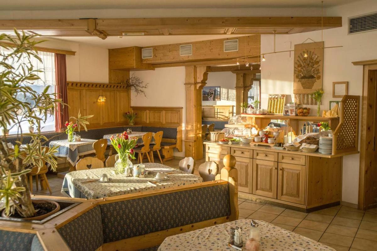 Hotel Pension Sonnenuhr Tauplitz Eksteriør billede