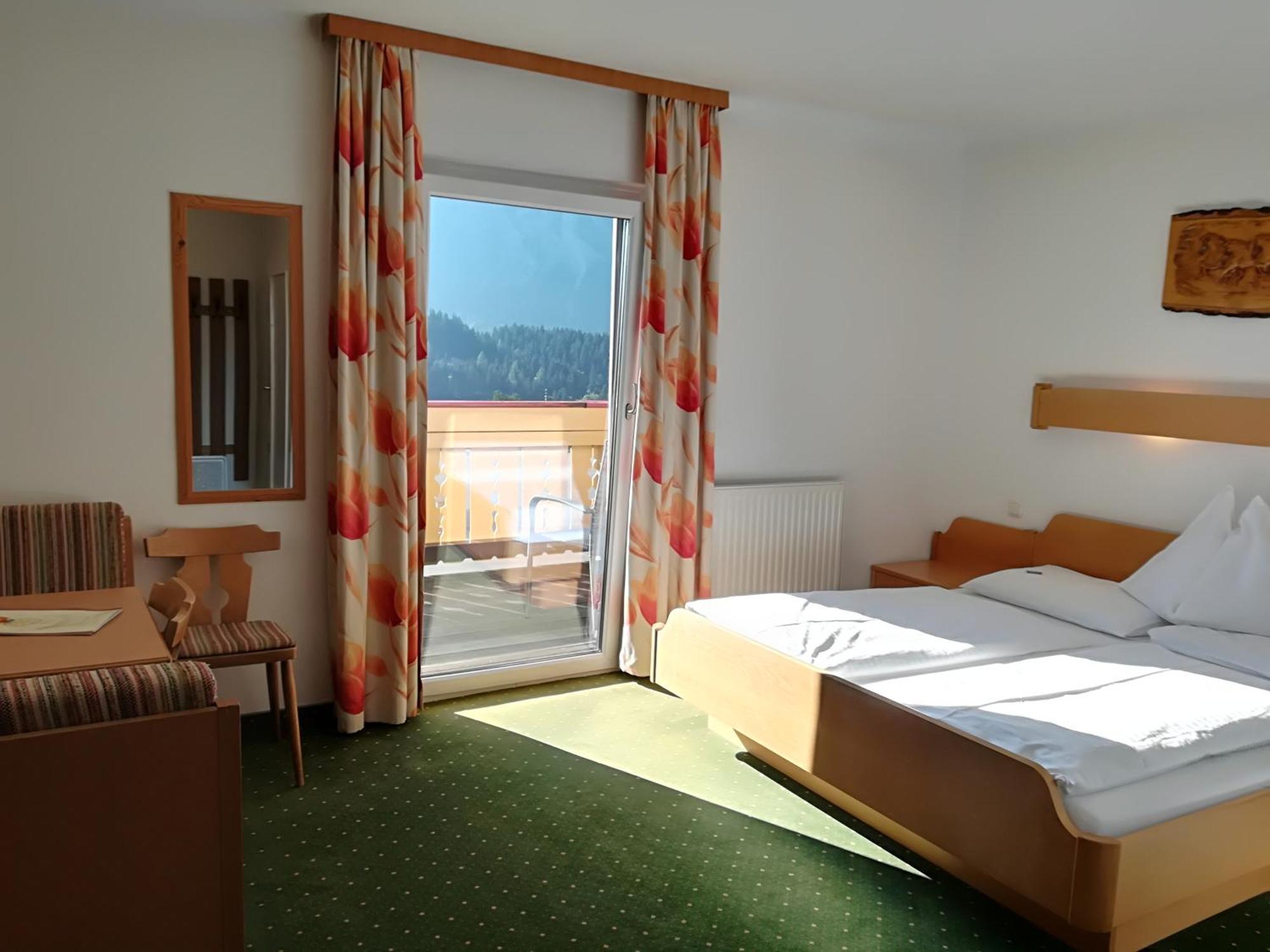 Hotel Pension Sonnenuhr Tauplitz Eksteriør billede